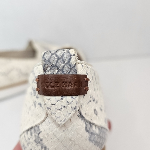 Cole Haan Grand Ambition Loafers Women's Size 6 Gray Snake Skin Print Slip On - Picture 3 of 11